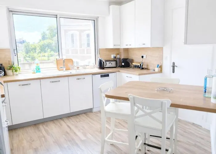 Lumineux 180 M2 - 4 -hypercentre - Proximité Tramway Appartamento *