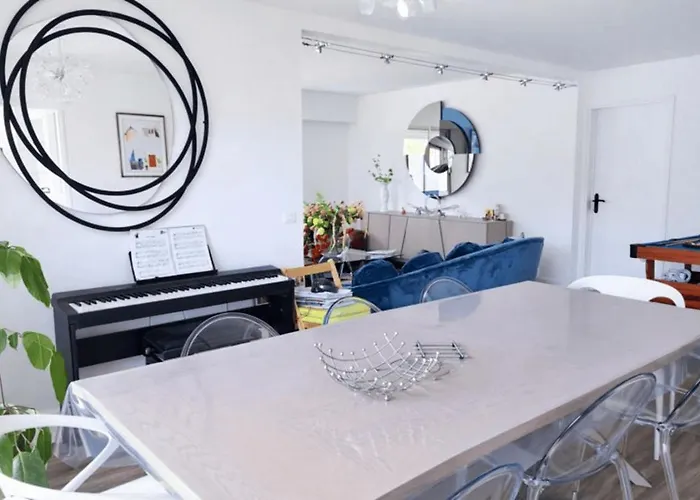 Lumineux 180 M2 - 4 -hypercentre - Proximité Tramway