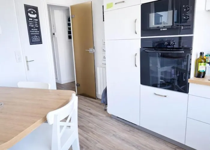 Lumineux 180 M2 - 4 -hypercentre - Proximité Tramway